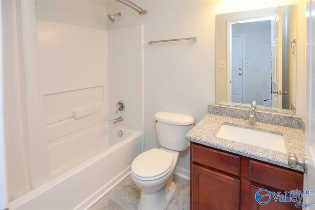 Building Photo - 226 Harold Murphy Dr