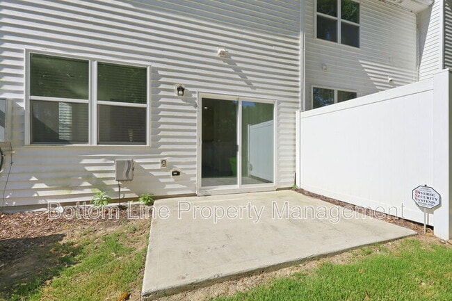 Building Photo - 1117 Dakine Dr