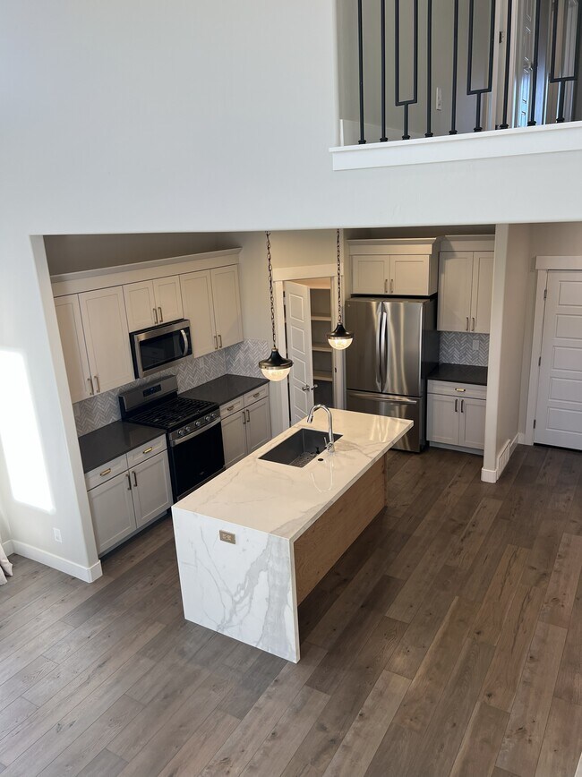 Building Photo - 1359 North St