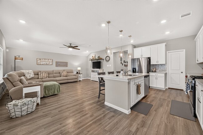 Building Photo - 12707 Gabrial Dr