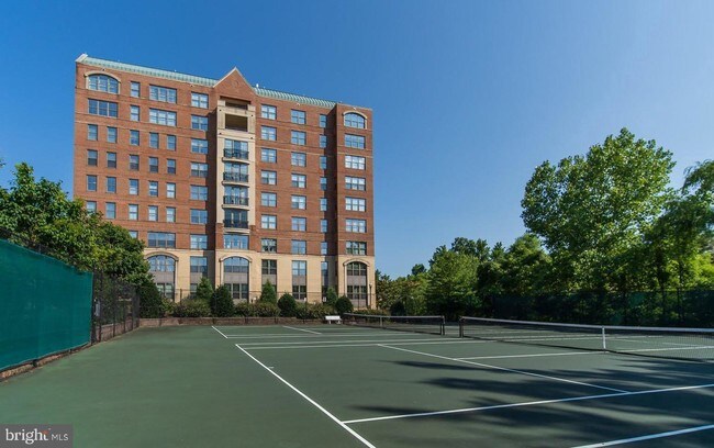 Building Photo - 485 Harbor Side St
