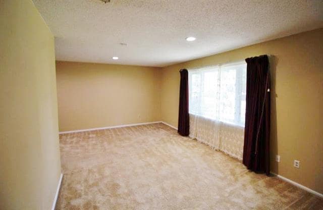 Building Photo - 1217 Lyric Dr