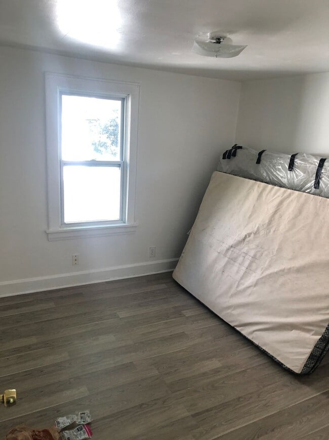 Building Photo - Spacious 3-Bedroom Home for Lease Goodyear...
