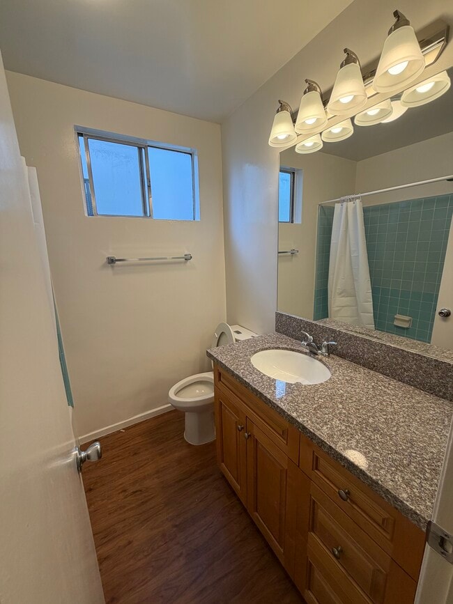 Building Photo - 267 S Madison Ave