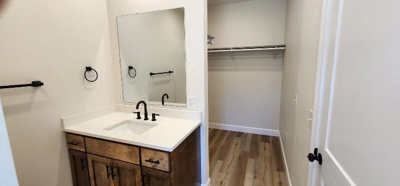 Building Photo - 504 Brian St