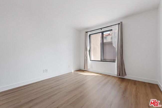 Building Photo - 8300 Manitoba St