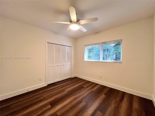 Building Photo - 4350 Palmarito St