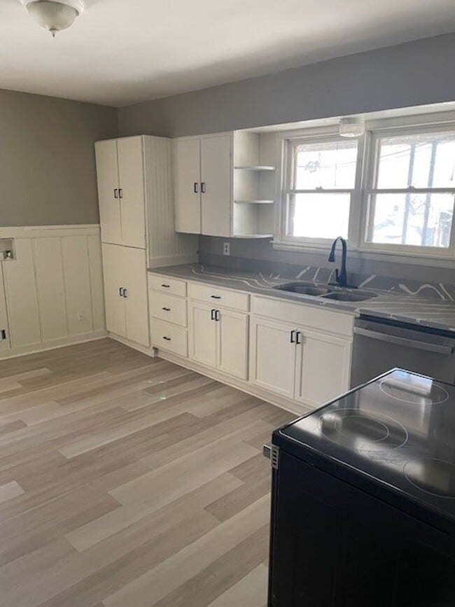 Building Photo - 1415 Hackberry Ave