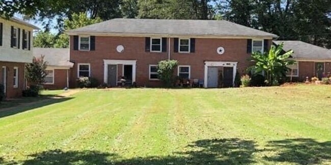 Primary Photo - 1307 County Home Rd