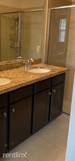 Building Photo - 3 br, 2 bath Townhome - 840 SW 147th Ave #...