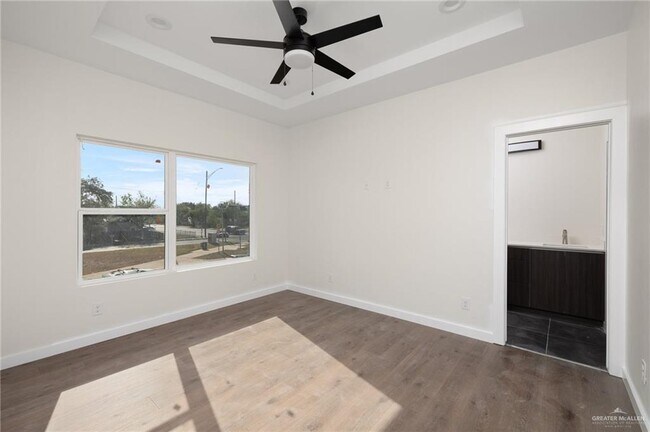 Building Photo - 914 Bicentennial Blvd