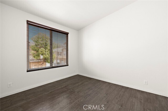 Building Photo - 1150 S Positano Ave