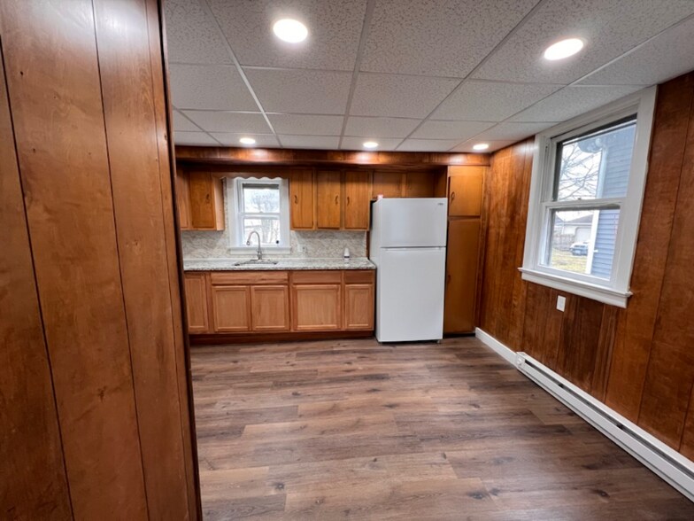 Building Photo - 32 S 14th St