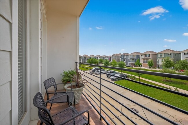 Building Photo - 2013 Kirby Landing Dr