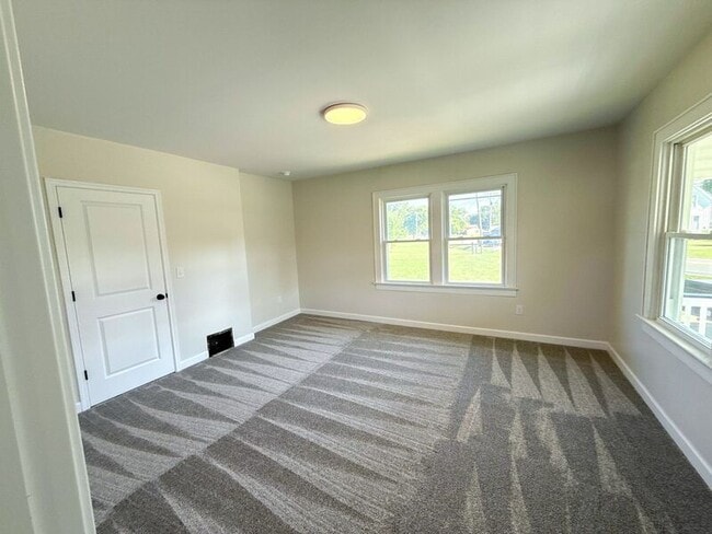 Building Photo - 1655 Brown Rd