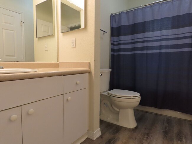 Building Photo - Orlando Park Central Gated Resort Style Co...