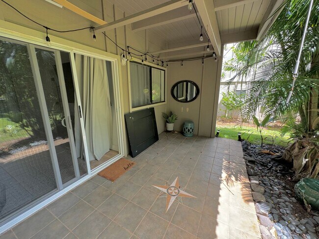 Building Photo - Beautiful 2 bed 1 bath Pohailani Condo