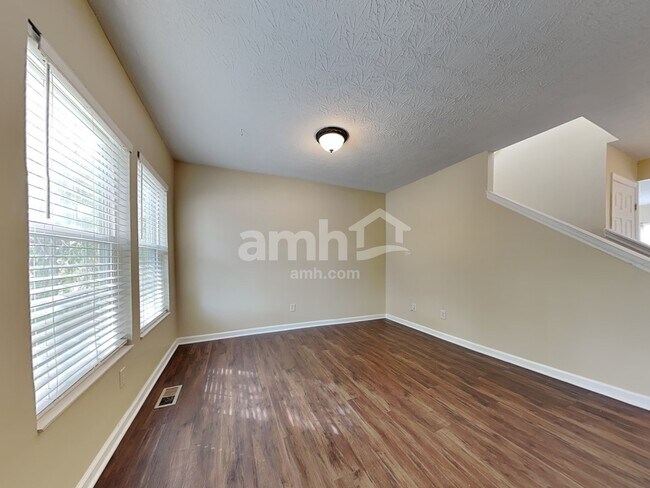 Building Photo - 1153 Reveres Run