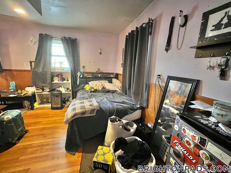 Building Photo - 121 Murdock St