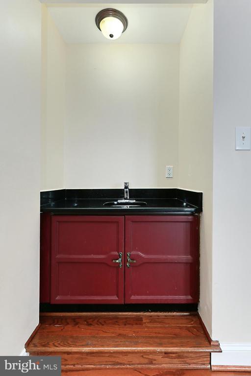 Building Photo - 9630 Sutton Green Ct