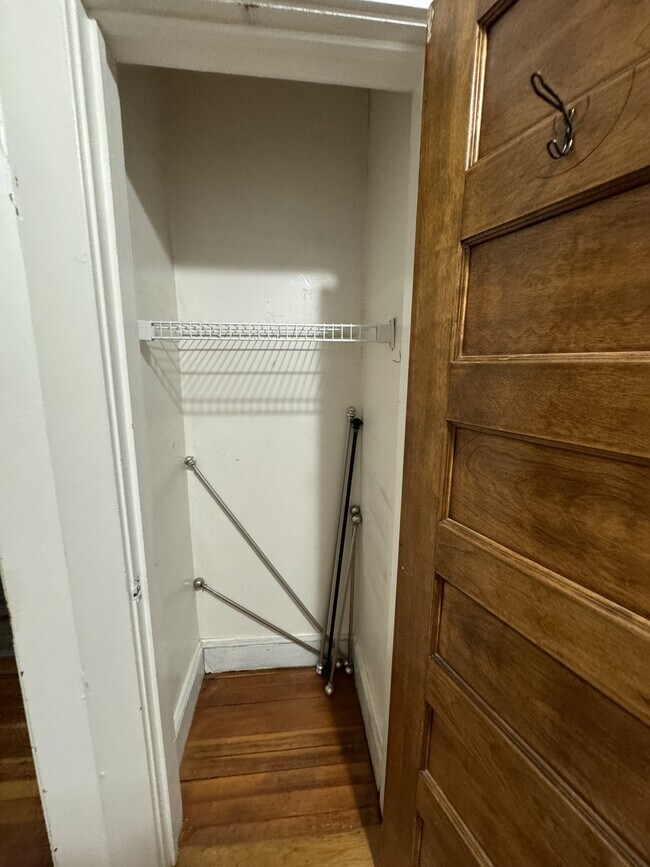 Building Photo - 18 Burgoyne St