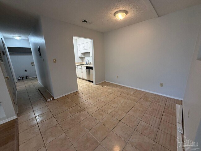 Building Photo - 3410 Green Briar Ct