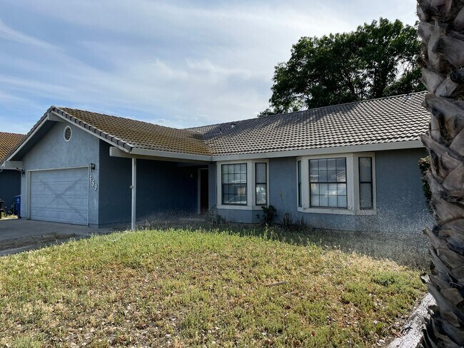 Building Photo - 459 Ranchwood Dr