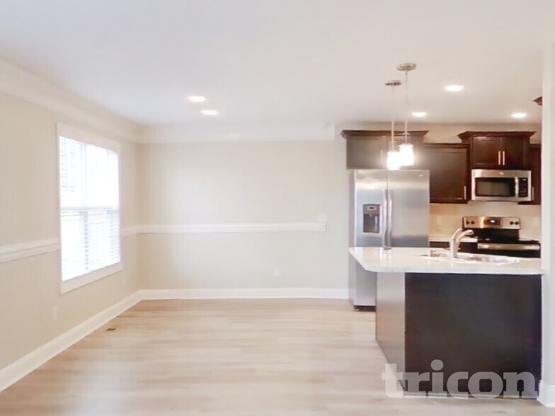 Building Photo - 509 Sourwood Dr