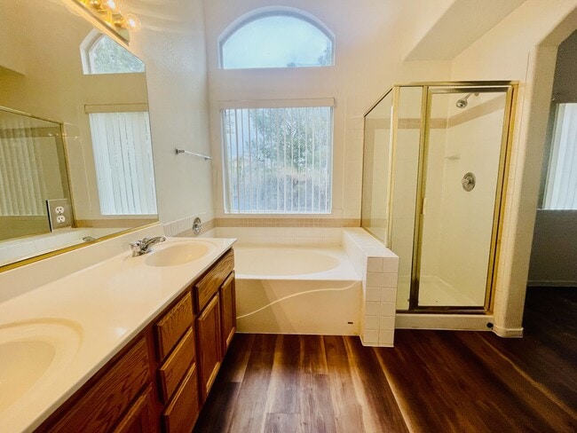 Building Photo - Coming Soon: Fantastic 3 Bedroom Home in S...