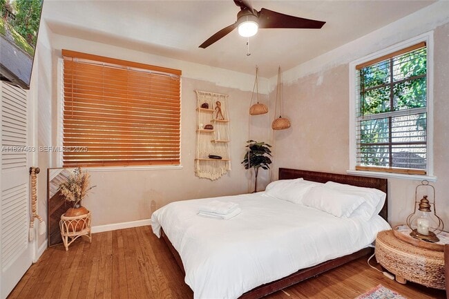 Building Photo - 669 NE 60th St