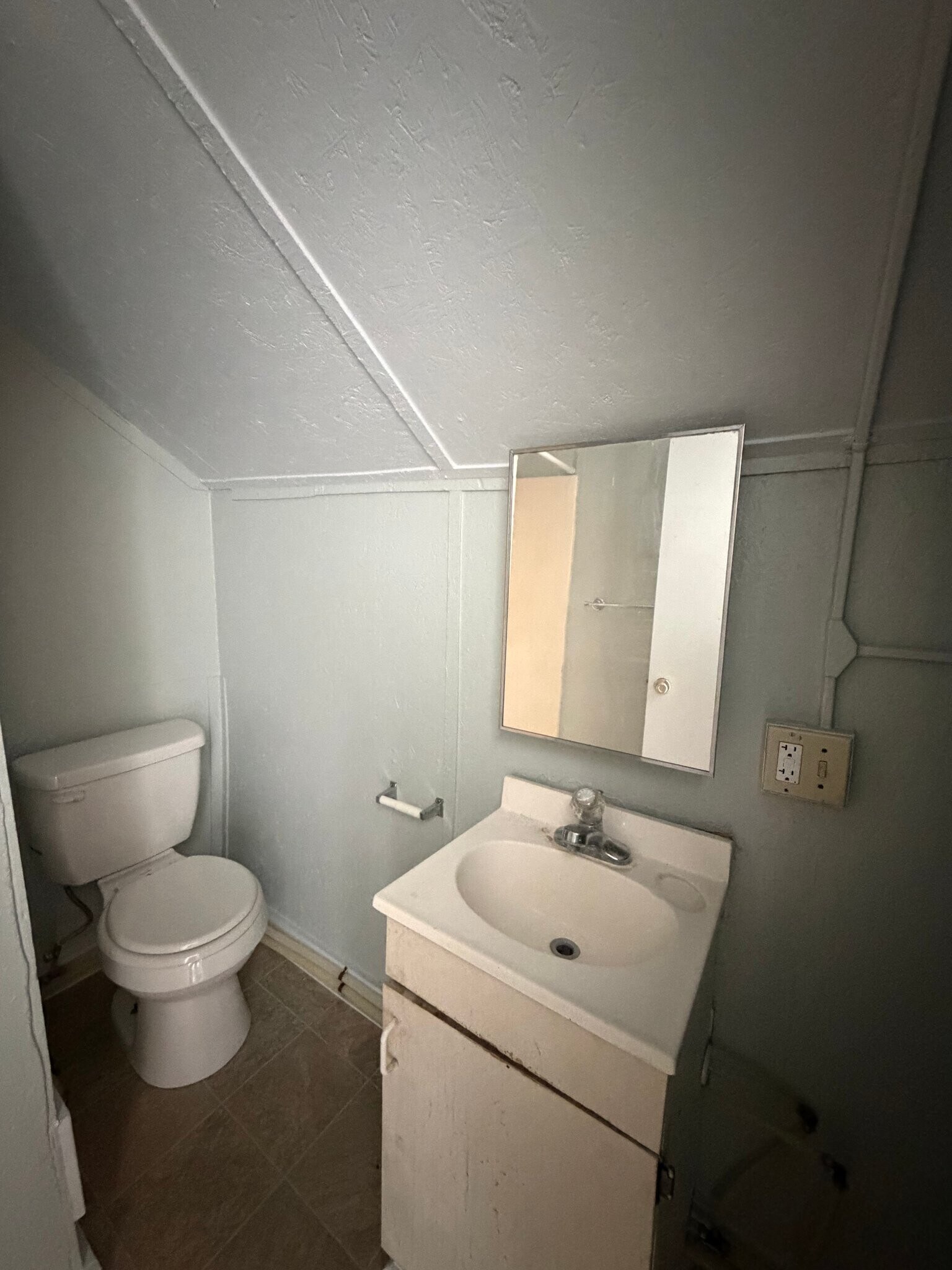 Building Photo - 314 N Webb St