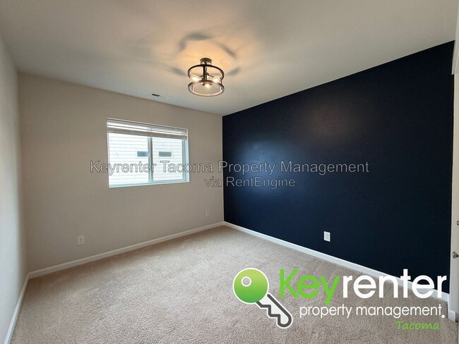 Building Photo - 2688 81st Ave Ct E