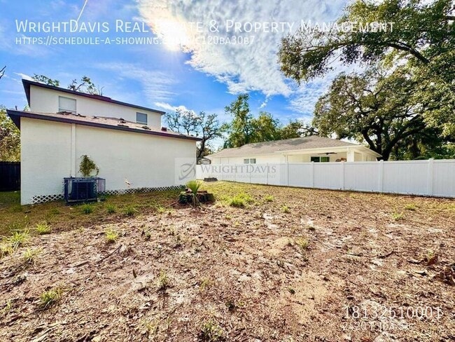 Building Photo - 2420 E Ida St