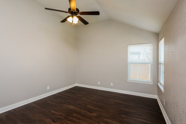 Building Photo - 8705 Elbe Trail