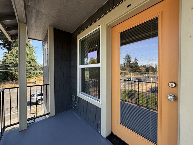 Building Photo - 13214 NE Glisan St