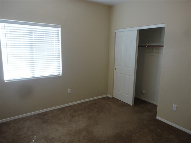 Building Photo - 5711 W Shady Grove Dr