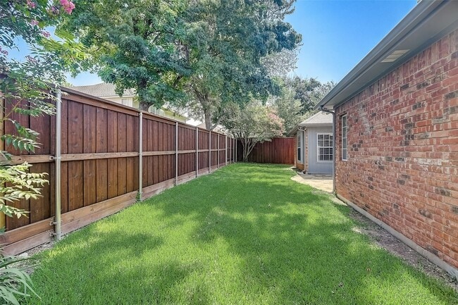 Building Photo - 4713 Portrait Ln