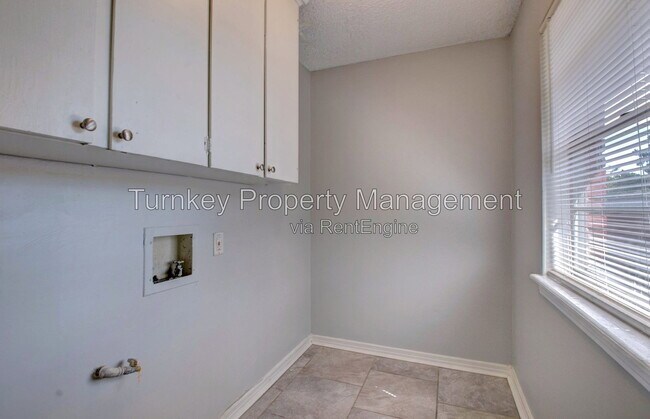 Building Photo - 11015 Mara Lynn Rd
