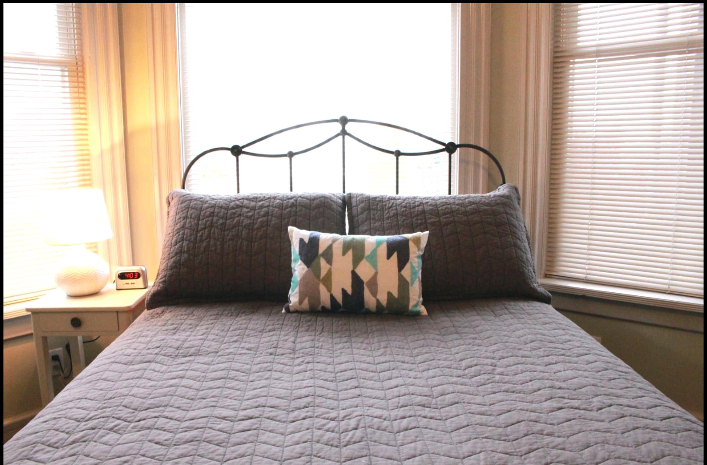 Building Photo - 1910 S G St