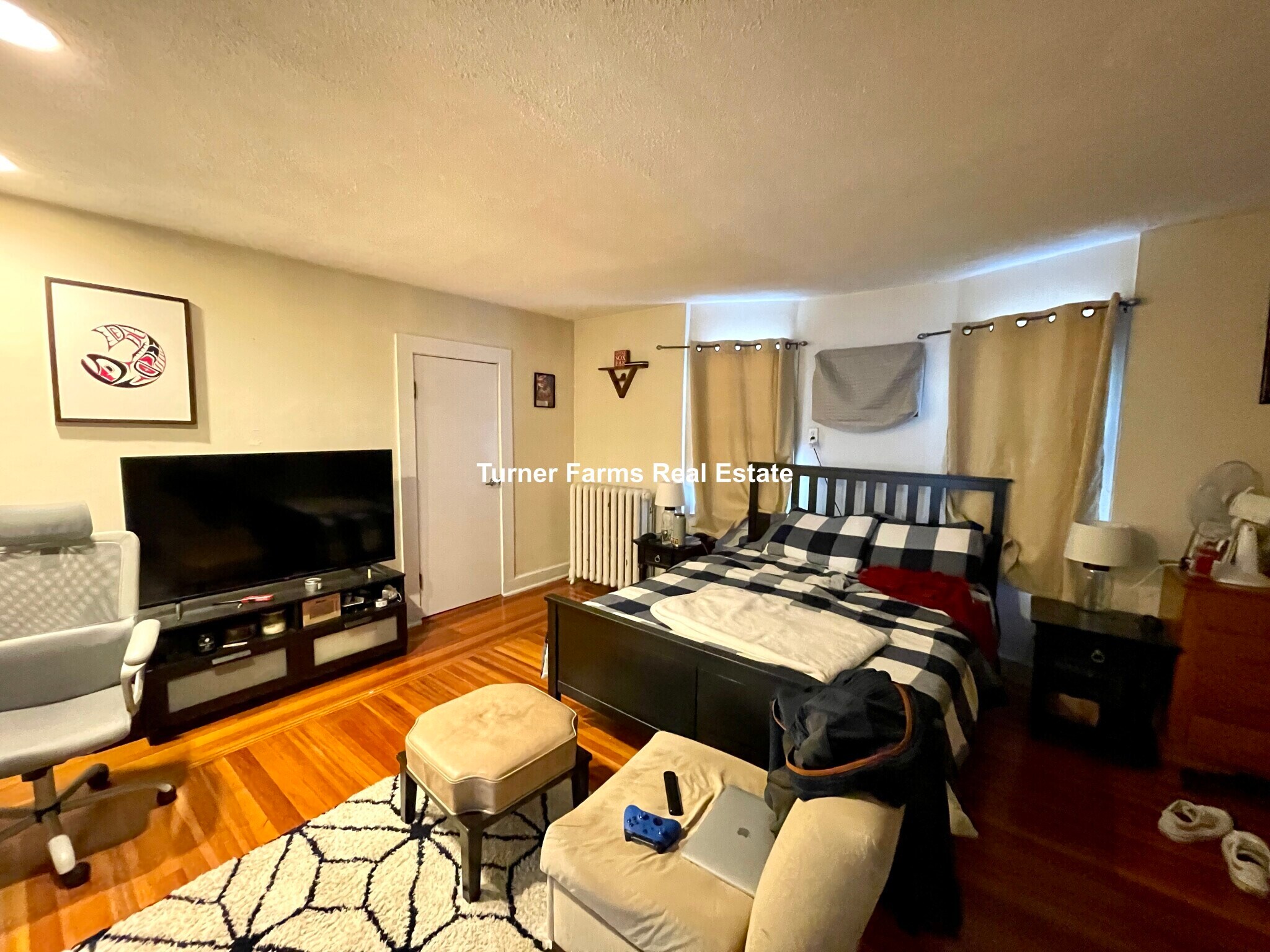 Building Photo - 10 Evergreen Ave