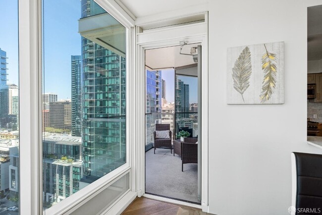 Building Photo - 401 Harrison St