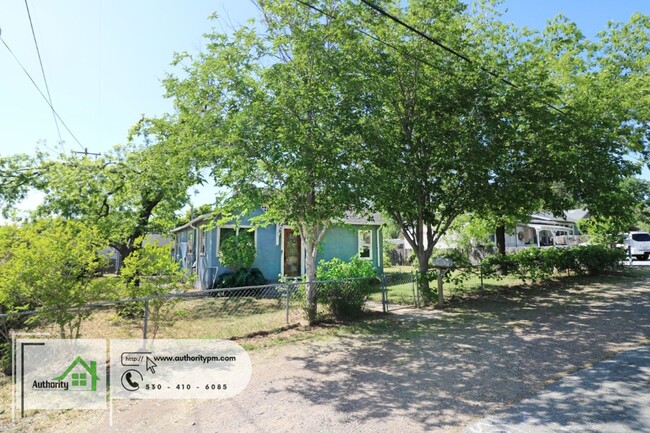 Building Photo - 3418 Park Way