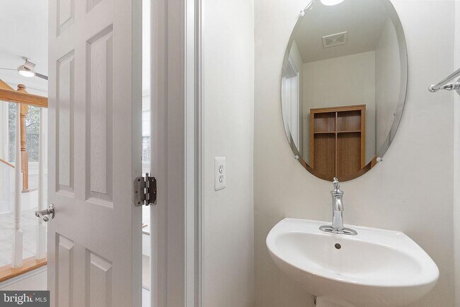 Building Photo - 25503 Amber Gate Terrace