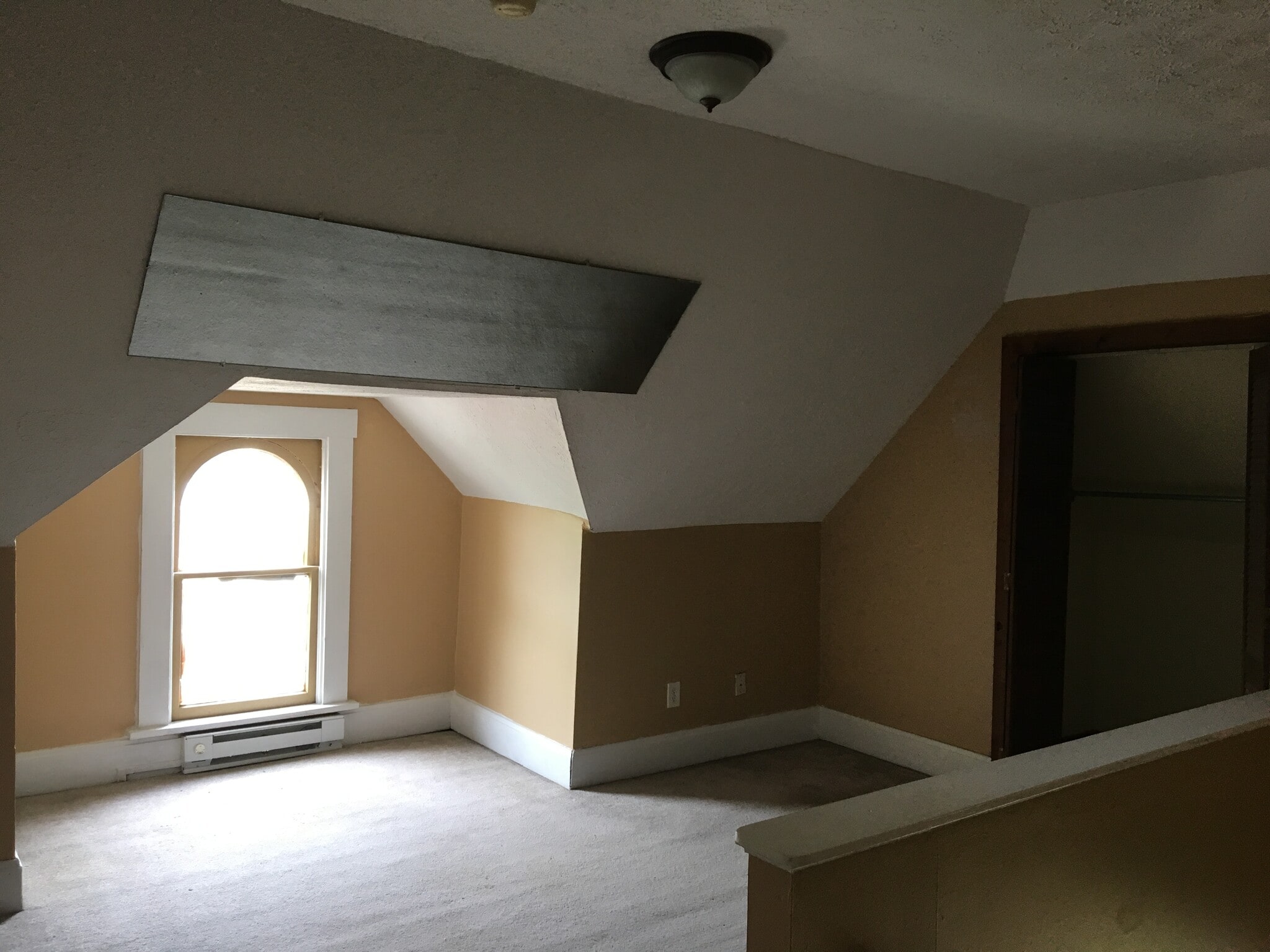 Attic room with closet - 277 S Champion Ave