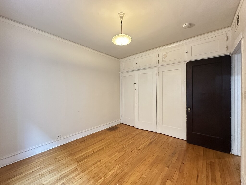 Building Photo - 1312 Oak Ave