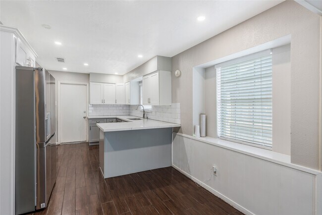 Building Photo - 8903 Wilson Reid Dr