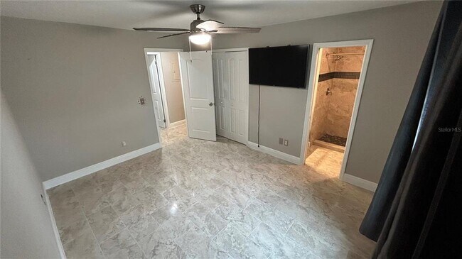 Building Photo - 9608 River Walk Ct