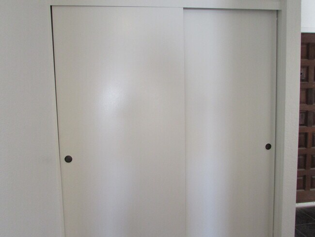 Building Photo - 5271 Bishop St