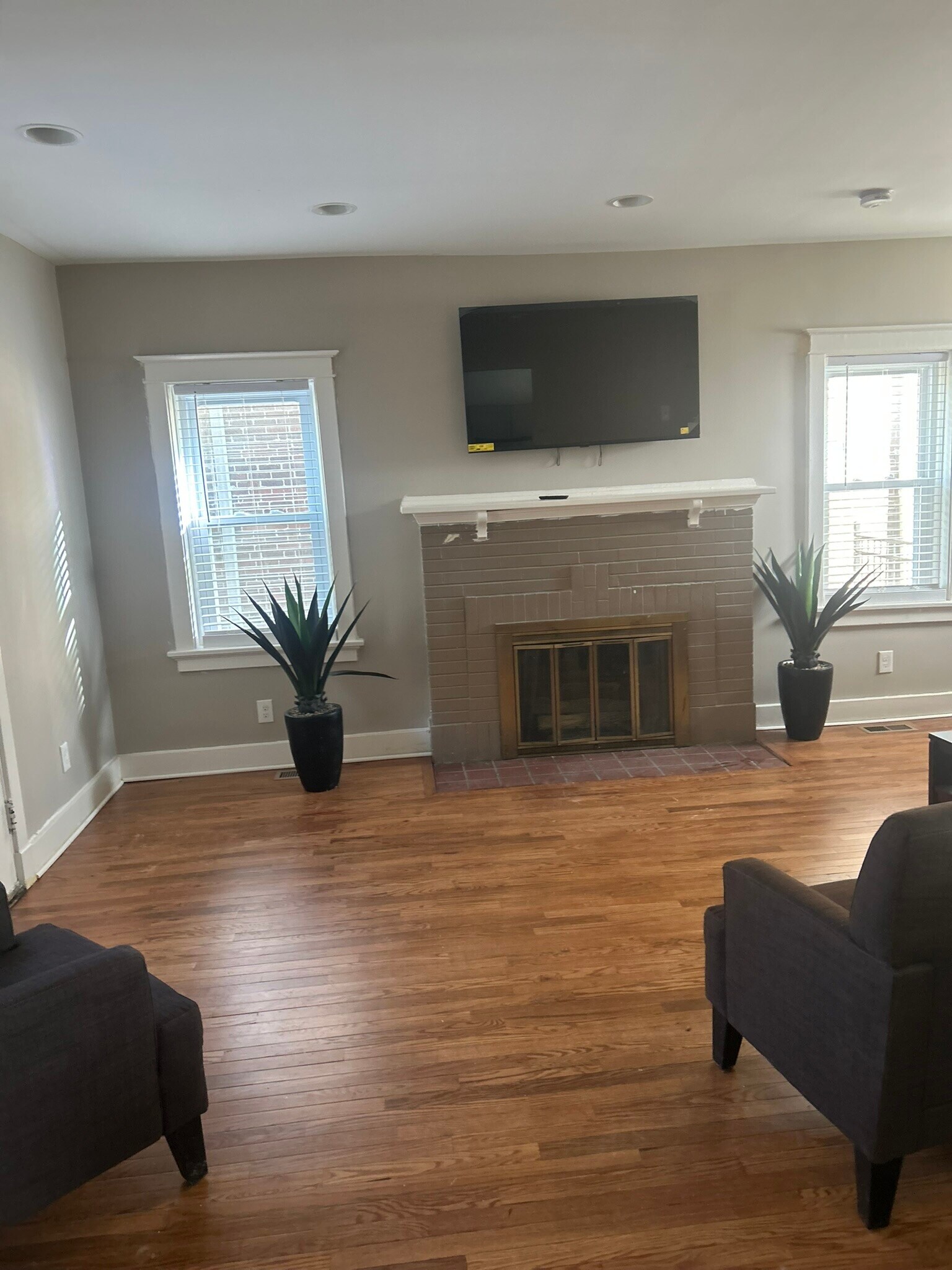 Building Photo - 6726 Chamberlain Ave