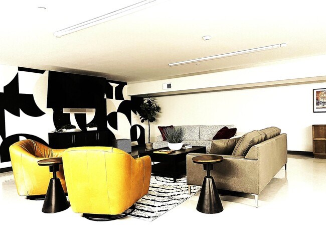 Building Photo - 25 Lowell St